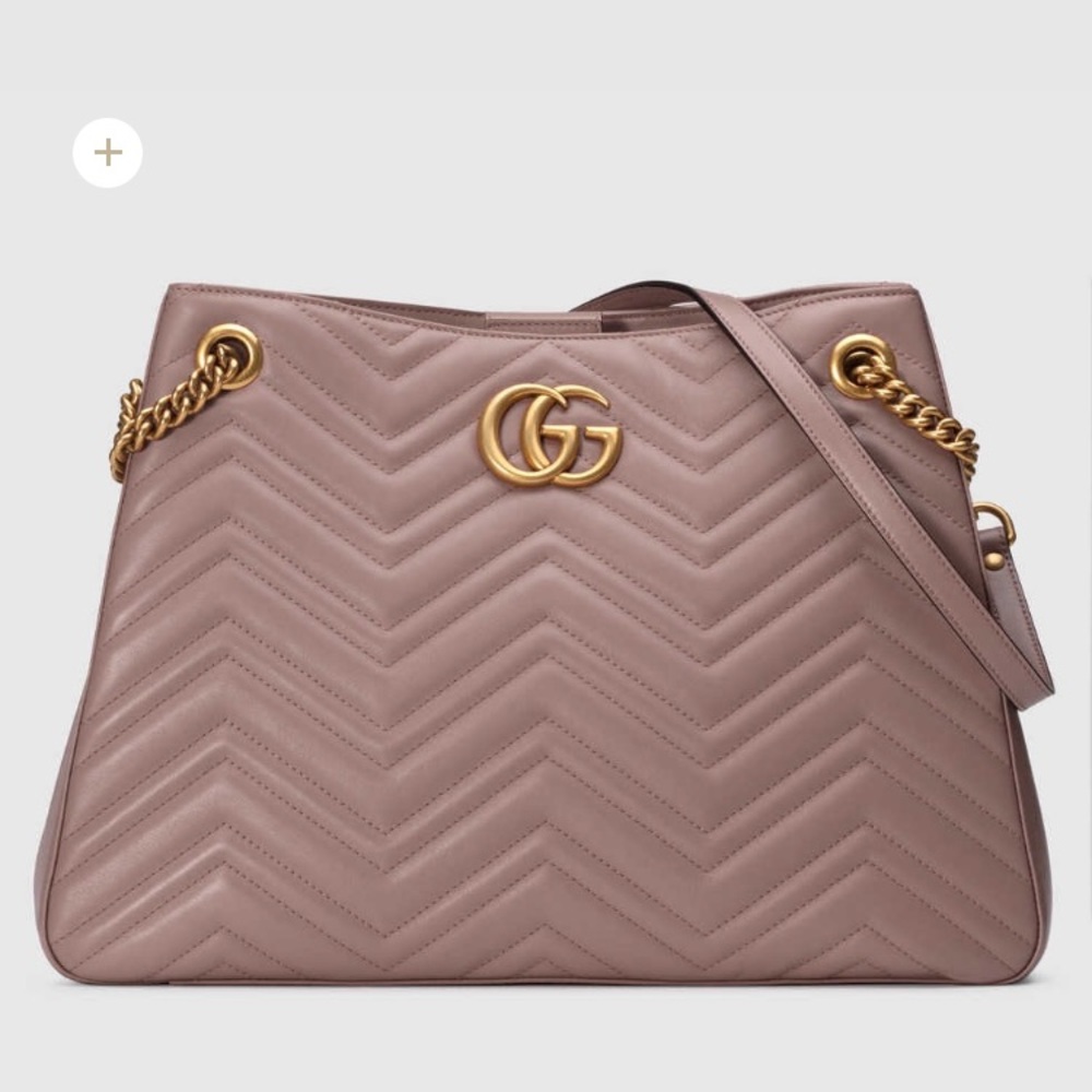 Gucci GG Marmont Meduim Matelasse Shoulder Bag.